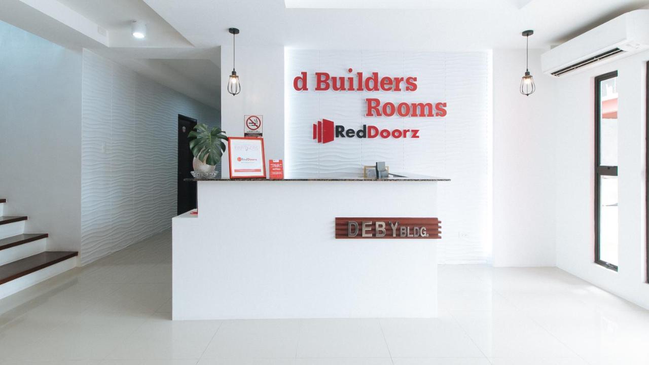 RedDoorz Plus @ d'Builders Poblacion - BGC Taguig Exterior foto